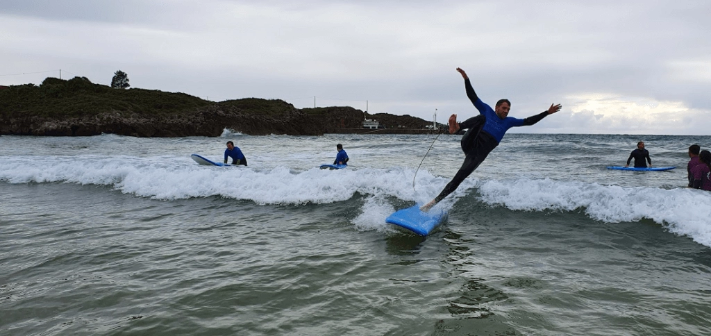 Team Whale at surf school
