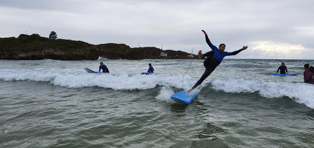 Team Whale at surf school