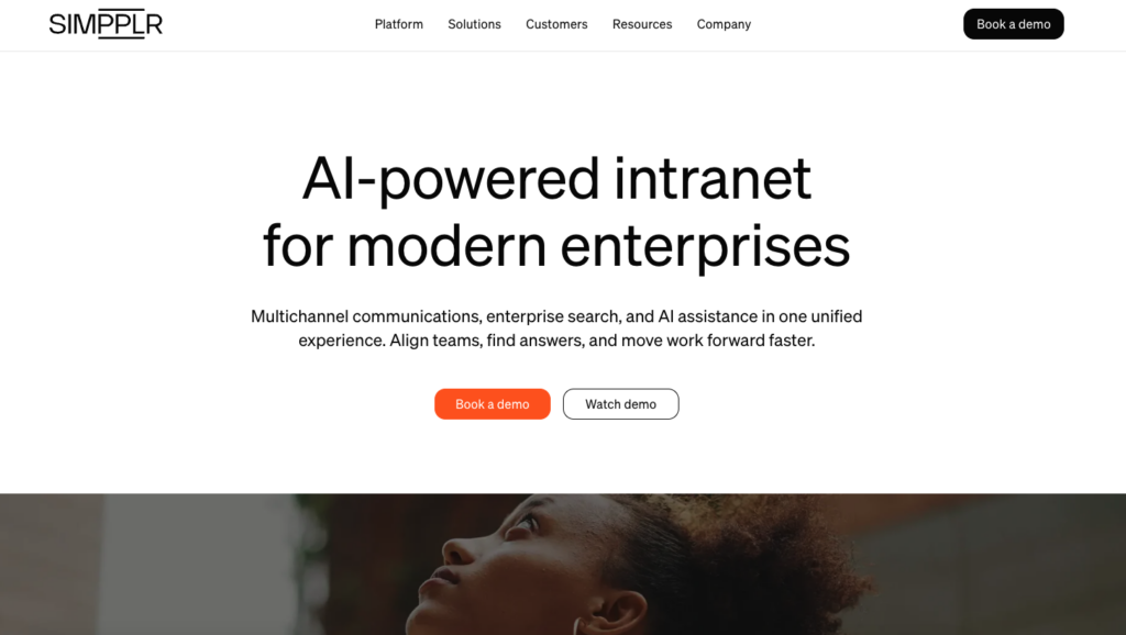Simpplr showing its AI-powered employee experience platform and personalised intranet feed